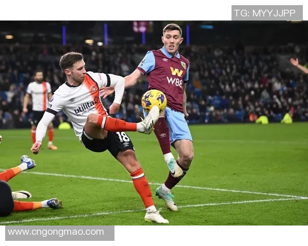 深入分析上海极限运动队的防守策略与战术执行细节