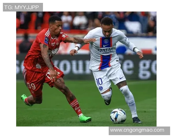 法甲巴黎圣日耳曼主场3-0战胜尼斯，领先优势继续扩大